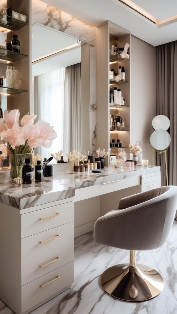 Luxe Vanity Ideas for a Glamorous Space - Homeavens.com